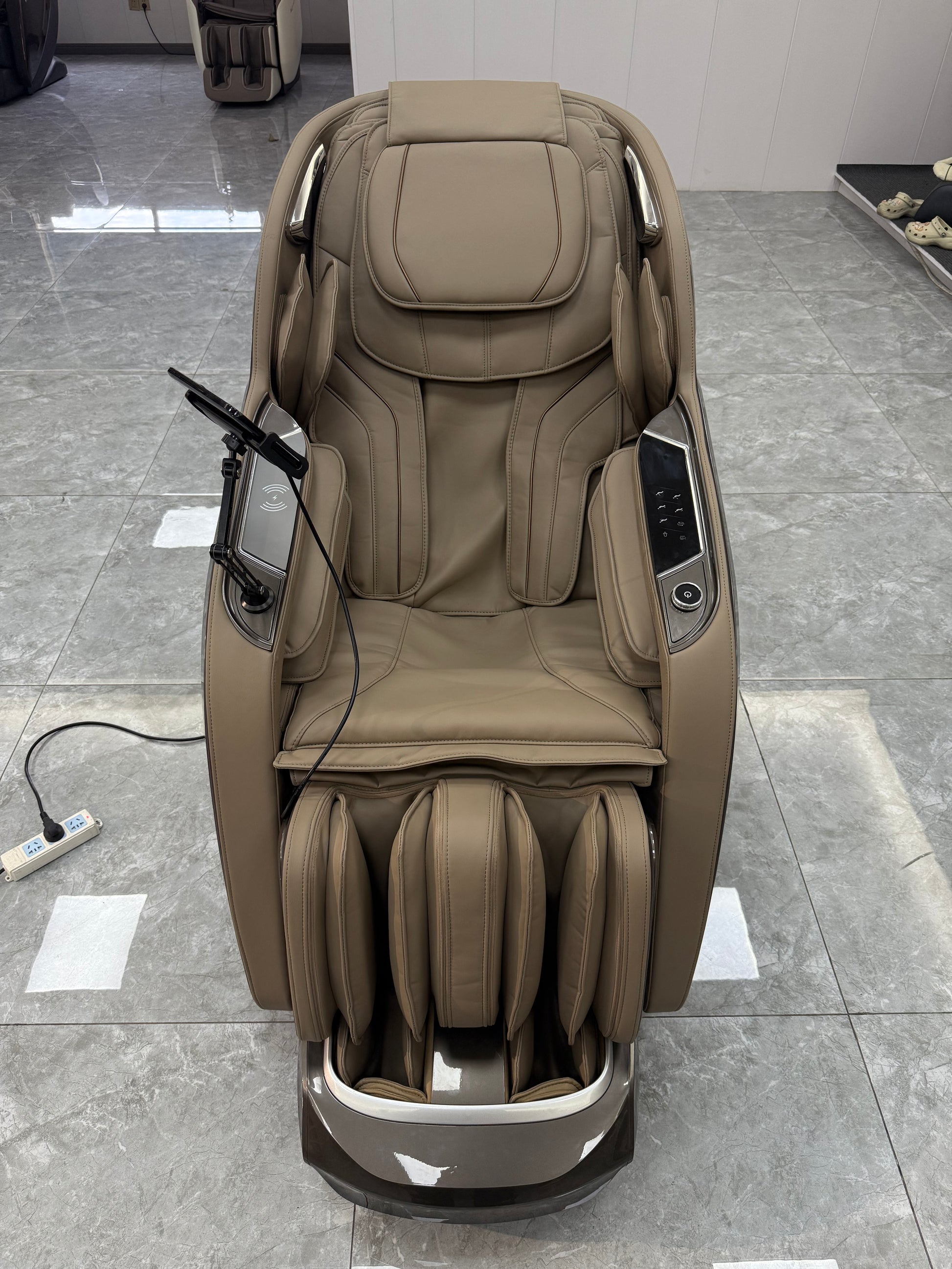 Elvione Luxe L1 - Signature Colour Edition