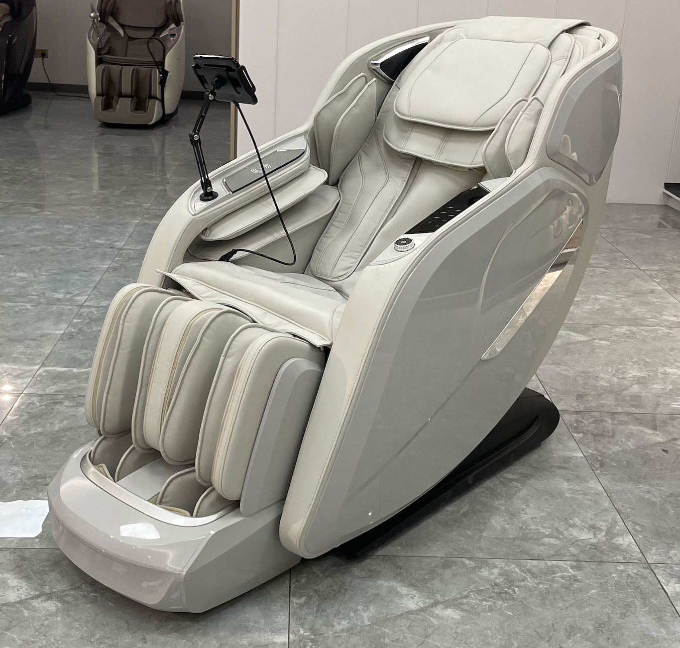 Elvione Luxe L1 - Signature Colour Edition